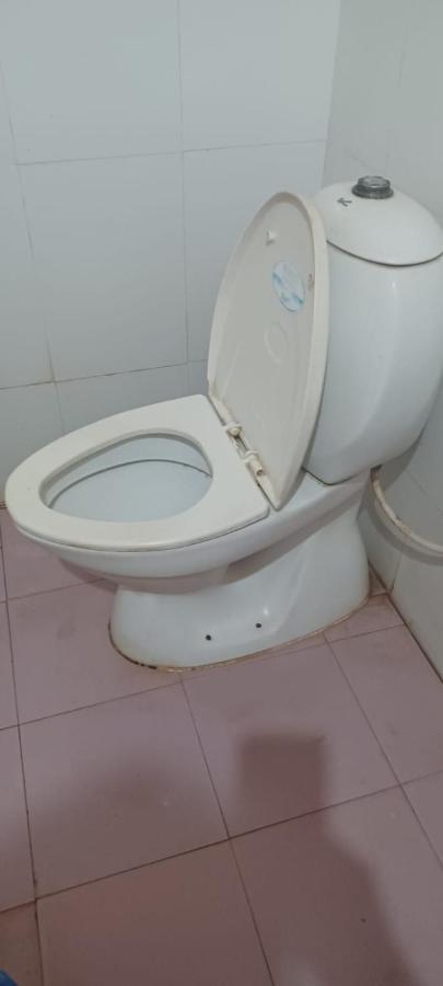 Central Residency Hotel Csennai Kültér fotó
