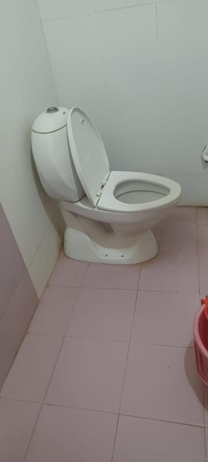 Central Residency Hotel Csennai Kültér fotó